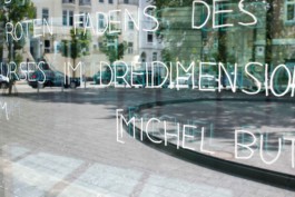 The Mistake of this Book is to be a Book, writing on window, exhibition, by Jian Haake (ohjian)